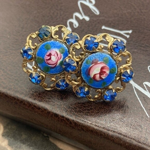 Vintage Guilloche Rose Blue Rhinestone Screwback Earrings 1950s 1960s - Picture 1 of 7